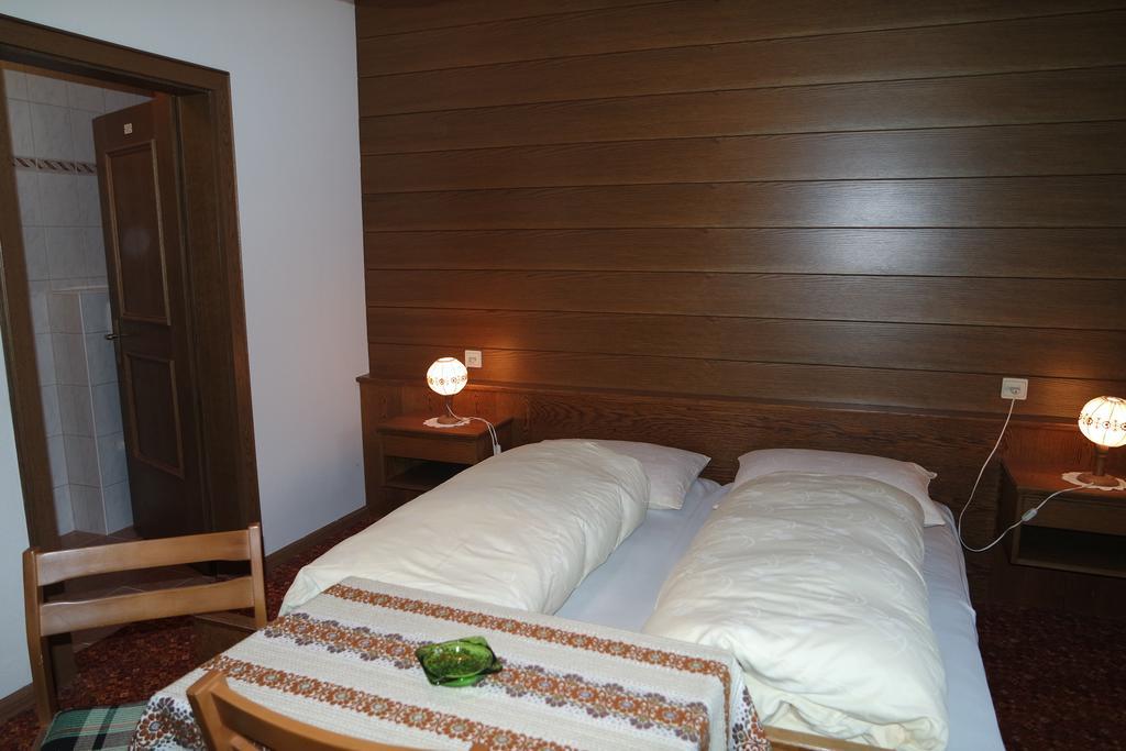 Haus Unterberg Bed & Breakfast San Giacomo Val di Vizze Exterior photo